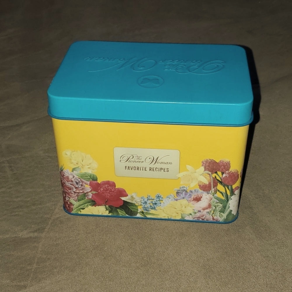 Pioneer Woman floral tin recipe box  with recipe cards